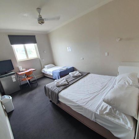 Hotel Allen Townsville Buitenkant foto
